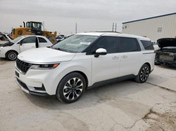  Salvage Kia Carnival