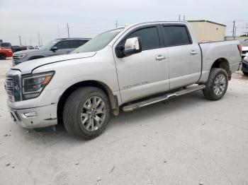  Salvage Nissan Titan