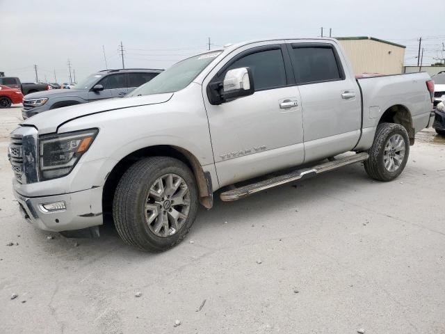  Salvage Nissan Titan