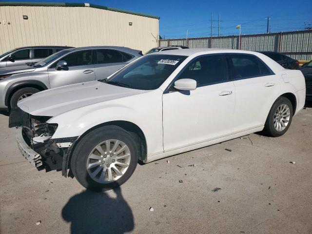  Salvage Chrysler 300