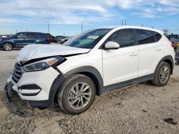  Salvage Hyundai TUCSON
