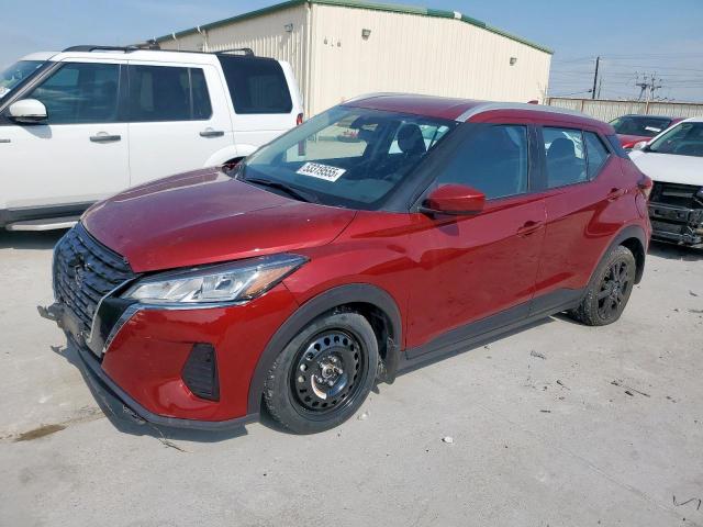  Salvage Nissan Kicks