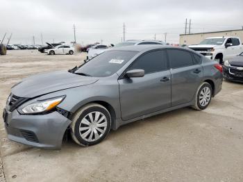  Salvage Nissan Altima