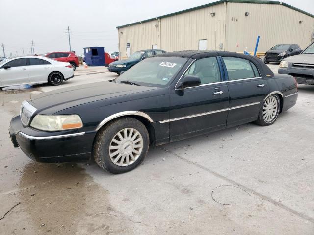  Salvage Lincoln Towncar