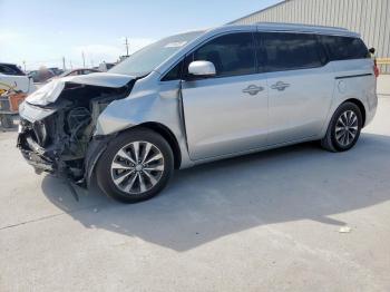  Salvage Kia Sedona