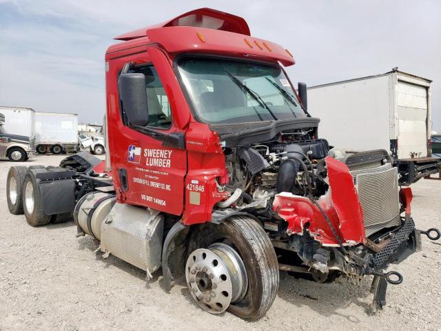  Salvage Freightliner Cascadia 1