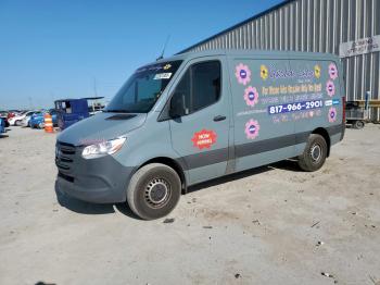  Salvage Mercedes-Benz Sprinter