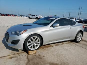 Salvage Hyundai Genesis