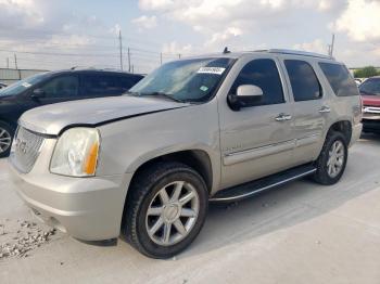  Salvage GMC Yukon