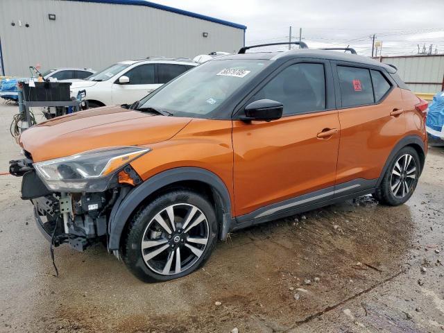 Salvage Nissan Kicks