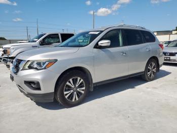 Salvage Nissan Pathfinder