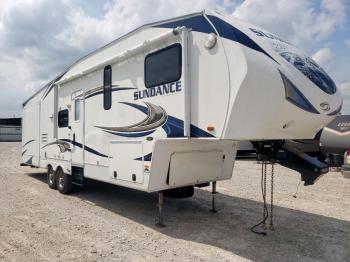  Salvage Sund Trailer