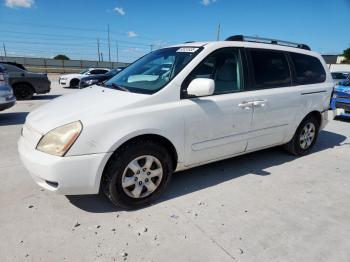  Salvage Kia Sedona