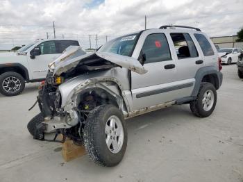 Salvage Jeep Liberty