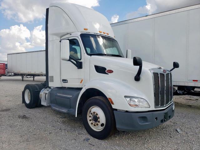  Salvage Peterbilt 579