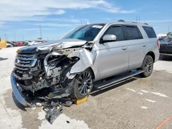 Salvage Ford Expedition