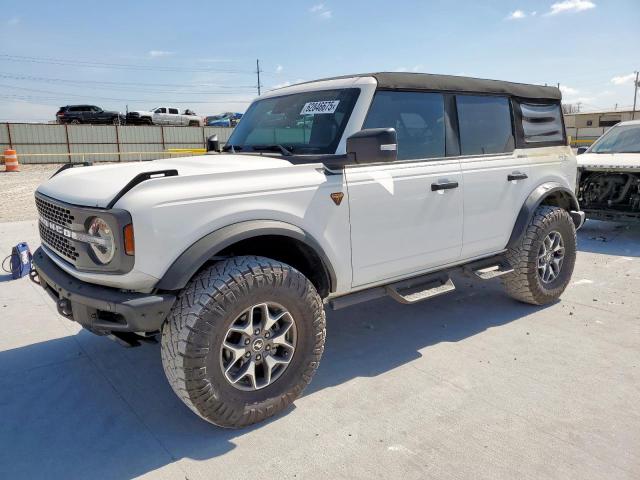  Salvage Ford Bronco