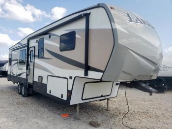  Salvage Keystone Laredo 325