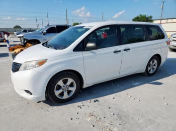  Salvage Toyota Sienna