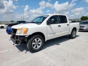  Salvage Nissan Titan