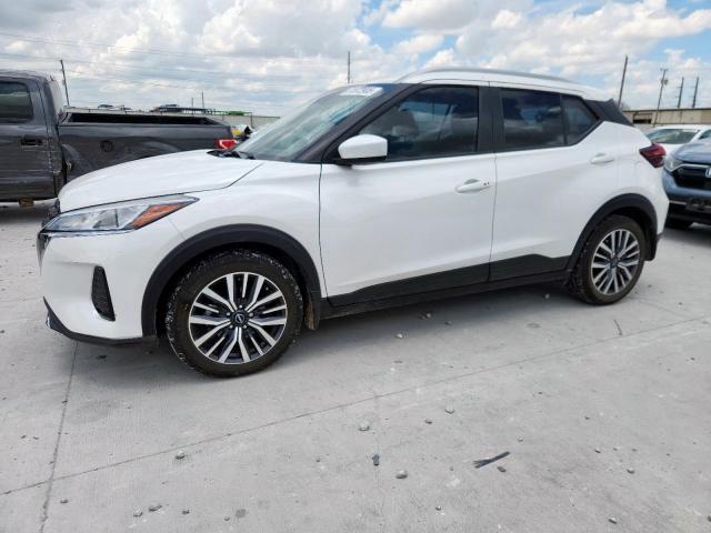  Salvage Nissan Kicks