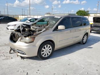 Salvage Chrysler Minivan