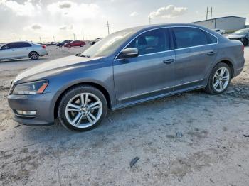  Salvage Volkswagen Passat