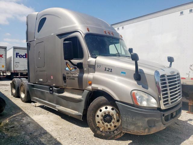  Salvage Freightliner Cascadia 1