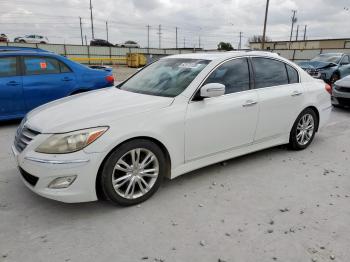  Salvage Hyundai Genesis