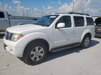  Salvage Nissan Pathfinder