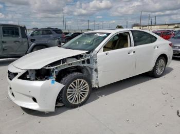  Salvage Lexus Es