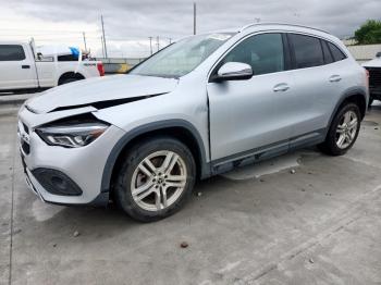  Salvage Mercedes-Benz GLA