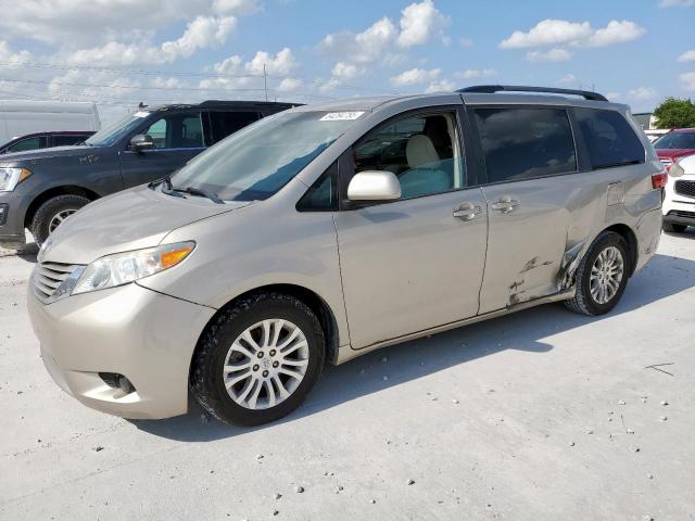  Salvage Toyota Sienna
