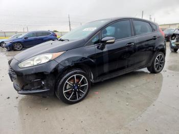  Salvage Ford Fiesta