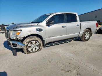  Salvage Nissan Titan