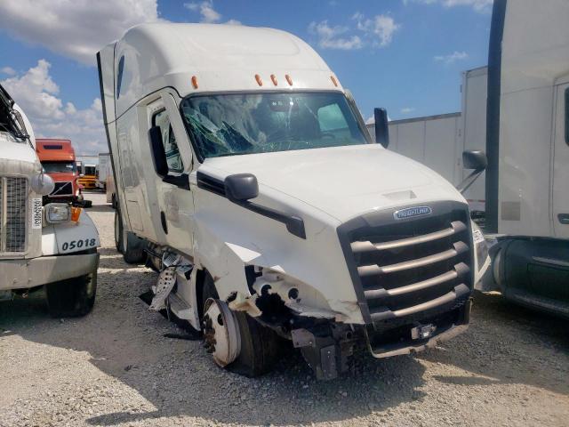  Salvage Freightliner Cascadia 1