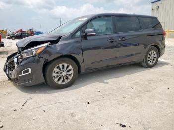  Salvage Kia Sedona