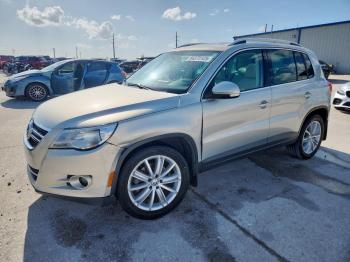  Salvage Volkswagen Tiguan