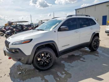  Salvage Jeep Cherokee