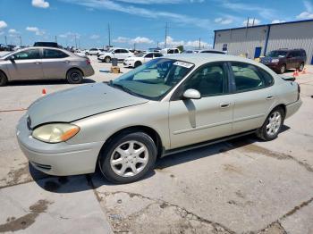  Salvage Ford Taurus