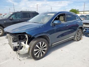  Salvage Mercedes-Benz GLA