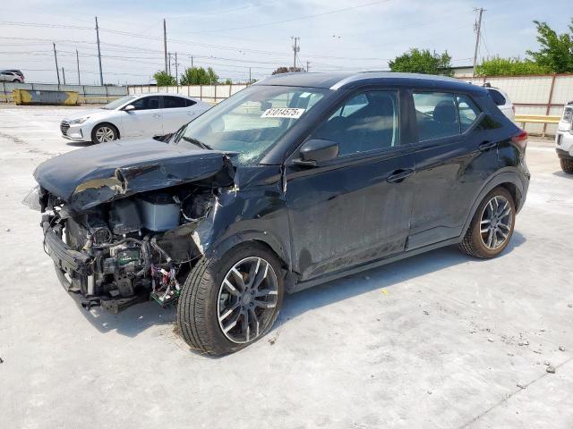  Salvage Nissan Kicks