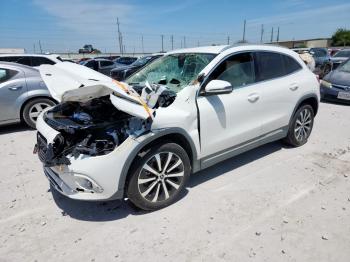  Salvage Mercedes-Benz GLA