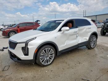  Salvage Cadillac XT4