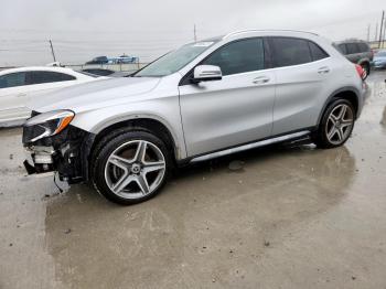  Salvage Mercedes-Benz GLA
