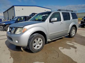  Salvage Nissan Pathfinder