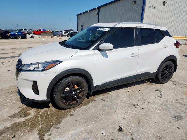  Salvage Nissan Kicks