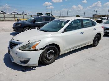  Salvage Nissan Altima