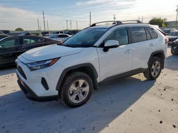 Salvage Toyota RAV4