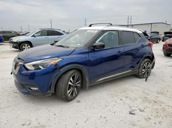  Salvage Nissan Kicks
